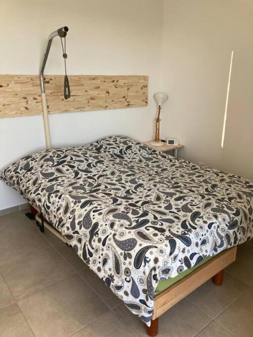Appartement Rdc Avec Parking Prive La Fare-les-Oliviers Εξωτερικό φωτογραφία
