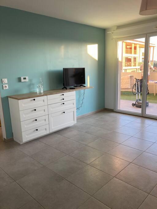 Appartement Rdc Avec Parking Prive La Fare-les-Oliviers Εξωτερικό φωτογραφία